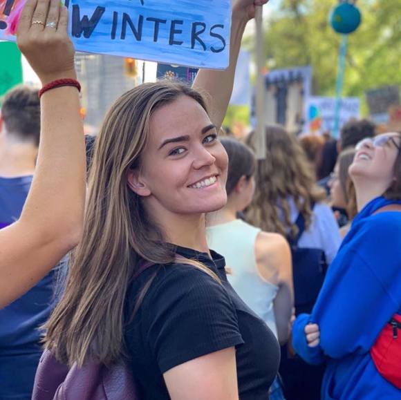 Meet your Posher, Helene - Picture 1 of 1